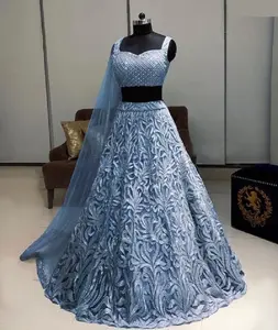 رداء عرائس مخملي ثقيل Lehenga Choli مع أعمال تطريز ثقيلة بسعر رخيص ملابس تقليدية هندية وملابس كورتي