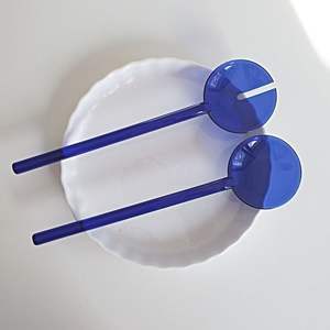 Pétalos personalizados llamativos hechos a mano 100% servidores de ensalada de resina para uso doméstico y hotelero incluye cuchara de helado para servir ensalada - Product Image 2