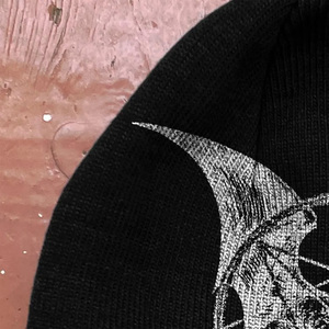 Bonnet d'hiver en jacquard avec lettres Bonnet en tricot personnalisé Chaud et personnalisé avec broderie de logo Casquette souple pour hommes et femmes - Product Image 5