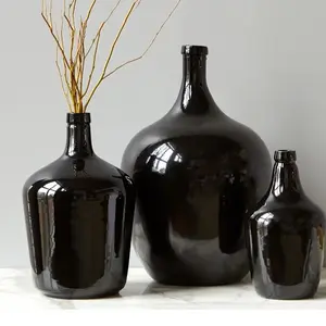 Vase à fleurs en métal classique de luxe fabriqué à la main avec décoration de table pour la décoration intérieure du salon - Product Image 1