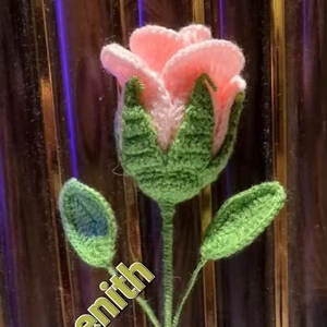 Rosa de ganchillo estilo vintage-Hermosa flor de Rosa tejida para accesorios de boda - Product Image 1