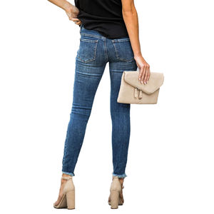 Prix ​​bas, utilisation en extérieur, pantalon en jean pour femmes, pour un usage décontracté, fabrication professionnelle, nouveau pantalon en jean pour femmes élégant avec strass - Product Image 4