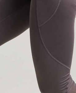 2024 Legging de yoga et d'entraînement pour femme, super doux, léger, taille haute, effet push-up fessier froncé, sexy, vente en gros pour la gym - Product Image 4