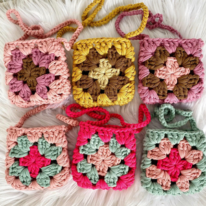 Bolso de ganchillo para mujer Bolso de hombro cruzado de punto Bolso de ganchillo lindo para niñas OEM Hecho en Vietnam - Product Image 2