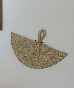 Abanico de mano de algas marinas tejidas con estilo de tejido de Palma rústica hecho a mano para uso en eventos por 99 GD Artisan Craft - Product Image 6