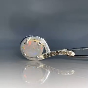 Pendentif vintage en argent sterling 925 en alliage chrétien en opale éthiopienne naturelle avec pierres précieuses taillées en diamant blanc pendentifs de mode pour - Product Image 1