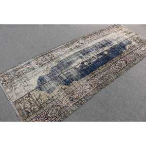 Alfombra de 3.3x8.4 pies, Alfombra Turca, Alfombra Floral de Lana Azul Vintage - Product Image 1