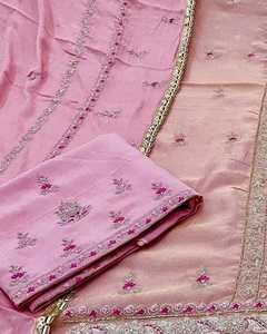 Costumes en soie brodés à la main non cousus de créateur moderne pour les femmes style traditionnel indien pour les fêtes soleil - Product Image 3