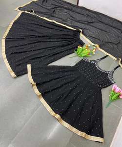 Adopte la ropa de oficina étnica moderna con rayón elegante con detalles estampados y con volantes adecuados para la ropa de trabajo diaria. Ropa, - Product Image 4