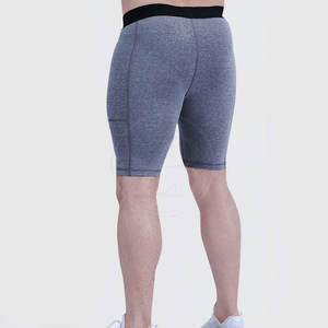 Short de compression de gymnastique sur mesure pour hommes Matériau durable avec taille élastique Taille moyenne Motif solide Style décontracté - Product Image 4