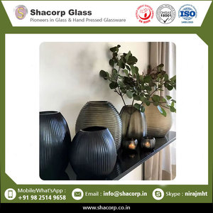 Vase en verre décoratif de couleur d'intérieur de haute qualité - Product Image 2