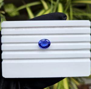 Tanzanite bleue naturelle 3,50 carats, taille ovale, claire comme un cristal, facettée, pierre brute pour la fabrication de bijoux (finie par cirage/huile) - Product Image 1