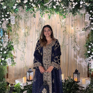 Nuevo Conjunto de Diseñador, Top y Palazzo de Georgette Pesada con Bordado de Lentejuelas y Zari, y Encaje Elegante, con Dupatta de Georgette - Product Image 1