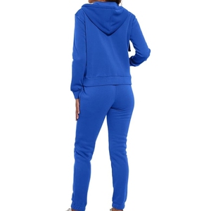 ชุดวอร์มผู้หญิงพร้อมกางเกงมีฮู้ดสีทึบขนาดพลัสไซส์ - Product Image 2