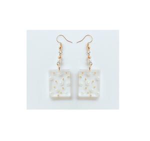 Wholesale Resin <b>Earring</b> Modern Design Best Quality Product Resin <b>Earring</b> for Customized Size and Sale - Product Image 5