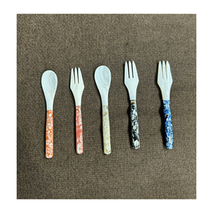 Cuillère multifonctionnelle en nacre Set de cuillères à thé naturelles de haute qualité Nouvelle cuillère en perle rustique pour restaurant et hôtel - Product Image 1