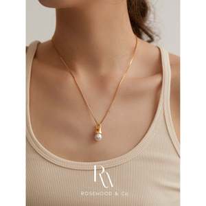 Pendentif en perle baroque authentique sur longue chaîne dorée, collier anti-ternissement, cadeau pour la fête des mères pour maman ou elle - Product Image 5