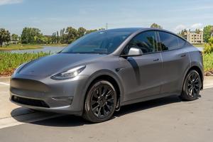 T-esla Model Y L-ong Ra-nge AWD 2020 Usado en Buen Estado - Product Image 6