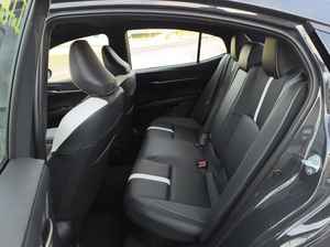 Toyota Camry SE Hybrid 2024 Usado, en Excelentes Condiciones - Product Image 3