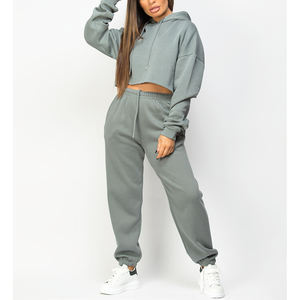 Top court personnalisé à capuche et pantalon ensemble femmes vente en gros coton polaire deux pièces à capuche et pantalon de survêtement ensemble pour femmes - Product Image 1