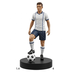 Statuetta Calciatore in Resina PVC con Design Personalizzato, Giocattolo Action Figure, Modellino da Collezione Unisex Decorativo - Product Image 3