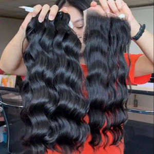 Trama vietnamita de pelo ondulado natural alineado con cutícula 100% al por mayor, trama Remi única de cabello humano crudo y sin procesar de Vietnam - Product Image 1