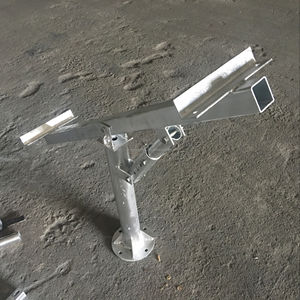 Sistema di Montaggio a Terra Regolabile a Colonna Singola per Impianti Fotovoltaici - Product Image 2