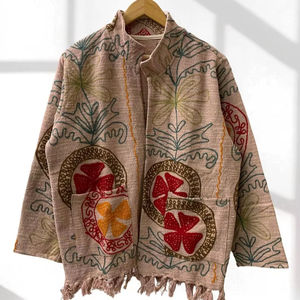 Chaqueta Bohemia popular con flecos bordados Suzani transpirable teñida ecológica con diseño elegante - Product Image 1