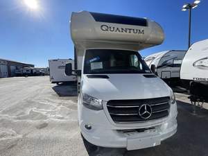 Autocaravana todoterreno de lujo, gran espacio interior, precio directo para viajes familiares y aplicaciones de vehículos y automóviles de camping - Product Image 4