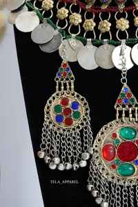 Servicio OEM personalizado de alta calidad de acero inoxidable de moda para mujer Afghani collar pendientes proveedor directo fiesta de boda - Product Image 2