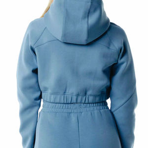 Sudadera con capucha recortada personalizada para mujer, Sudadera con capucha recortada de entrenamiento deportivo OEM para mujer, Sudadera con capucha recortada térmica para mujer - Product Image 4