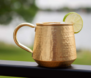 Tasses à Gobelet en Laiton Anciennes Fabriquées en Chine, Taille Personnalisée, Style Classique, Verres à Café et à Vin Durables pour le Camping, Vente en Gros - Product Image 2