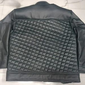 Chaqueta de Cuero Genuino para Hombre, Chaqueta de Motociclista |   Proveedor Mayorista de Ropa Exterior de Moda Premium |   Fábrica Personalizada OEM ODM - Product Image 3