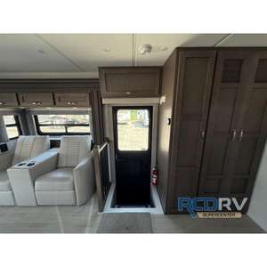 Nouveau camping-car Newmar Grand Star 3940 2026 - Product Image 1