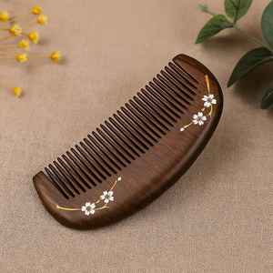 Peine de Madera Ecológico de Dientes Anchos, Pulido, Desenredante para Cabello Largo, Cabello Rizado y Cuidado de la Barba - Product Image 1