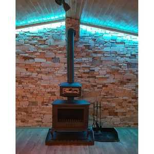 Poêle à bois moderne autoportant en fonte DORELLO SOBA MF107 avec porte latérale - Appareil de chauffage intérieur pour cuisine - Product Image 3