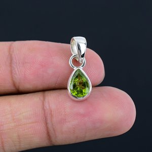 Colgante de Peridoto Natural, Hecho a Mano, en Plata de Ley, Forma de Pera, Joyería con Piedra Preciosa, Regalo Espiritual al Mejor Precio - Product Image 5