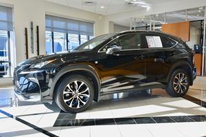 Lexus NX 2017 t 200 soigneusement utilisé avec les sièges en cuir de direction à gauche toit ouvrant panoramique - Product Image 3