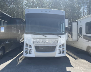 รถบ้านมือสอง Coachmen RV Mirada 35OS ปี 2020-2023 รุ่นปี 2022 ประเภท Class A พร้อมห้องน้ำในตัว พื้นที่ภายในกว้างขวาง ส่งออกทั่วโลก - Product Image 6