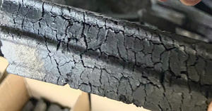 Charbon de bois de sciure de bois Hexagon de haute qualité Fabriqué à la machine Charbon de barbecue du Vietnam Comprimé de sciure de bois pour grils - Product Image 5