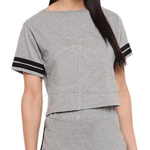 Créez Votre Propre Ensemble de Survêtement d'Été pour Femme : T-shirt à Manches Courtes et Short 100% Coton avec Détails Perforés et Marque Privée - Product Image 5