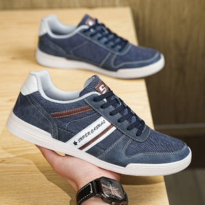 รองเท้าผ้าใบลำลองแบบ unisex น้ำหนักเบา ระบายอากาศได้ดี รองรับแรงกระแทก กันลื่น ดีไซน์ทันสมัย สปอร์ต เหมาะสำหรับเดิน วิ่ง ใส่สบายตลอดวัน - Product Image 2