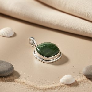 Colgante Religioso Chapado en Oro Rosa y Rodio para Mujer con Diseño de Serpiente Plateada y Piedra Preciosa - Product Image 2