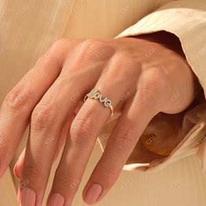 Bague de fiançailles ou de mariage unique en or massif 14 carats avec diamants pavés, personnalisée, faite à la main, minimaliste, avec inscription LOVE en lettres cursives, pour femme - Product Image 5