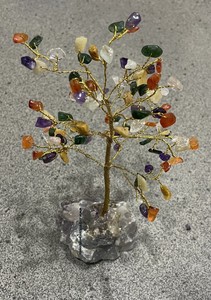 Vente en gros 300-Chip Seven 7 Chakra Arbre Agate de haute qualité Pierre précieuse Romantique Style d'amour naturel pour la maison Souvenir Gravure - Product Image 2