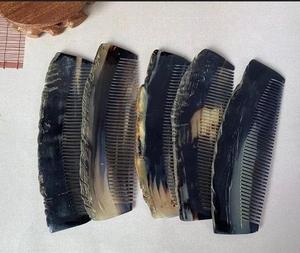 Meilleur cadeau de Noël Peigne en corne naturelle fabriqué à la main personnalisé pour coiffer les cheveux en véritable peigne en corne de boeuf de buffle de f s i - Product Image 2