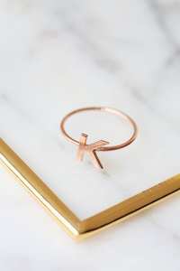 Anillo con Letra Antigua, Joyería de Alfabeto de Inspiración Vintage, Plata de Ley 925 para Hombre y Mujer, Elegante para Uso Diario, Personalizado para Bodas - Product Image 3