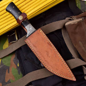 Cuchillo de Supervivencia Tradicional de Acero de Damasco, Hecho a Mano, para Actividades al Aire Libre, Caza, Campismo, con Mango de Madera Maciza - Product Image 5