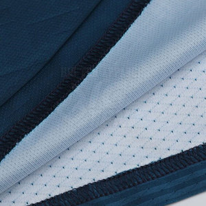 Conjunto de Camiseta y Pantalones Cortos de Fútbol Transpirables con Cintura Elástica, Ajuste Cómodo, Apto para Juegos Competitivos - Product Image 4