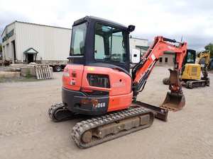 Miniexcavadora Kubota U35-4 2019: Compacta con Giro de Cola Cero y Gran Rendimiento - Product Image 6